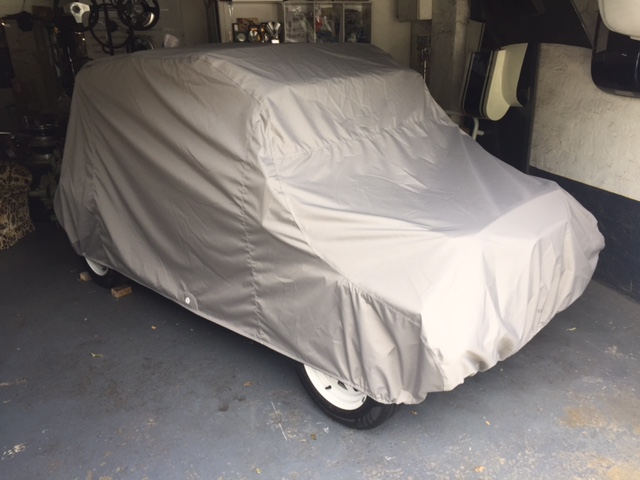 moke car cover